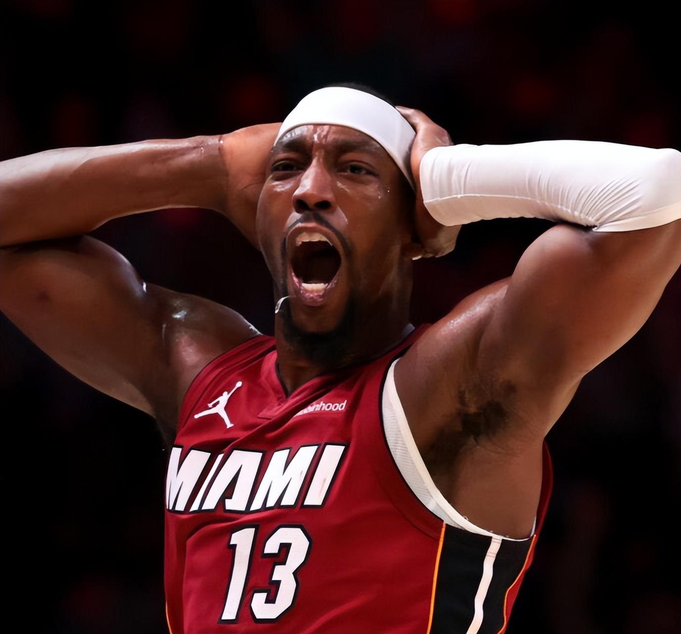 开云体育app-轰83+9超越科比！热巴一战创20项纪录惊为天人 抱头怒吼接受欢呼